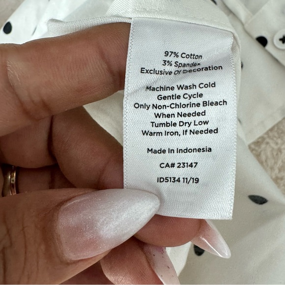 Talbots no iron polka dot button down blouse long sleeve shirt worms. Size 12 - Picture 16 of 16